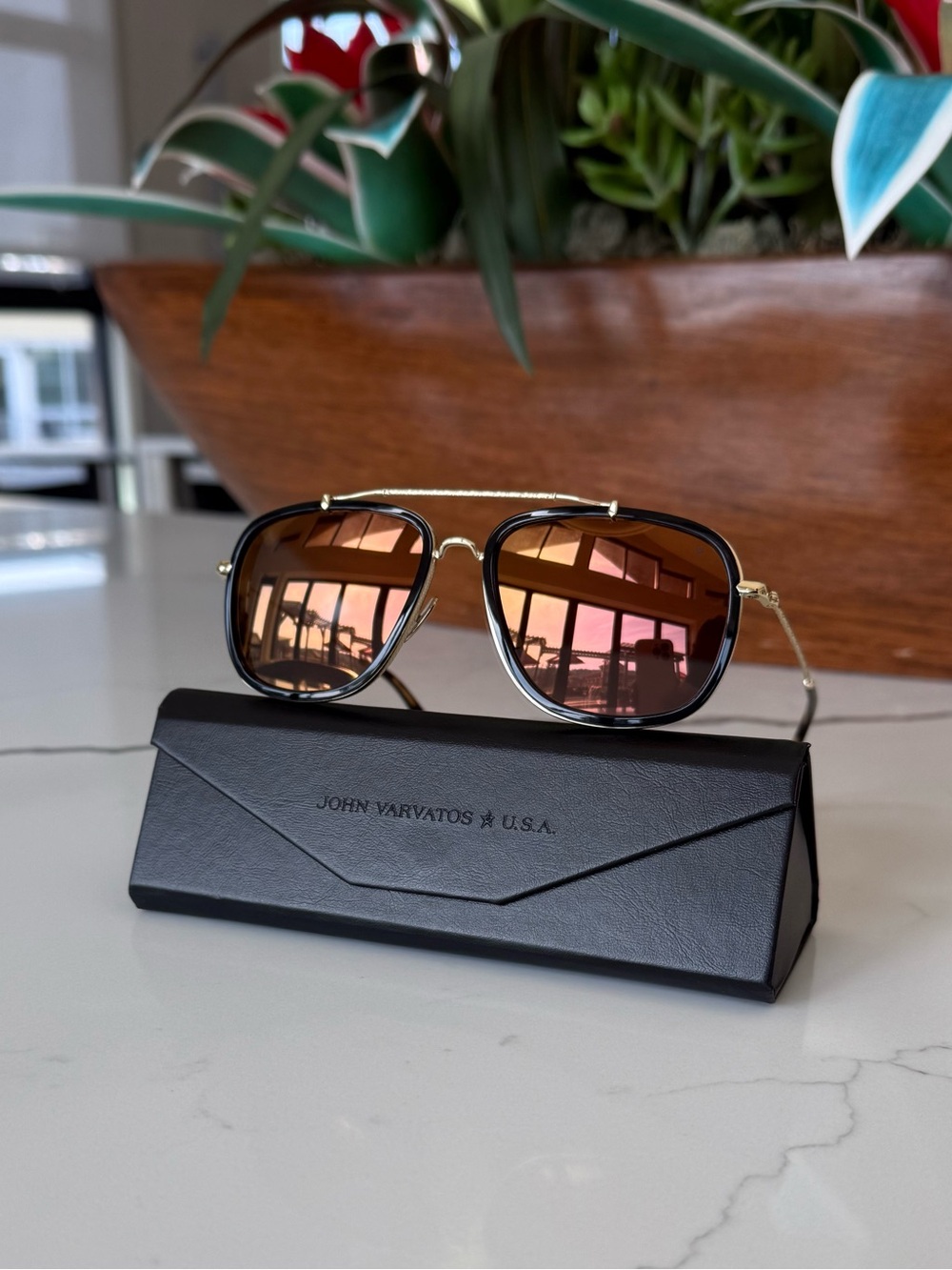 New John Varvatos SJV550 Black & Gold Tortoise Square Aviator Sunglasses Men’s